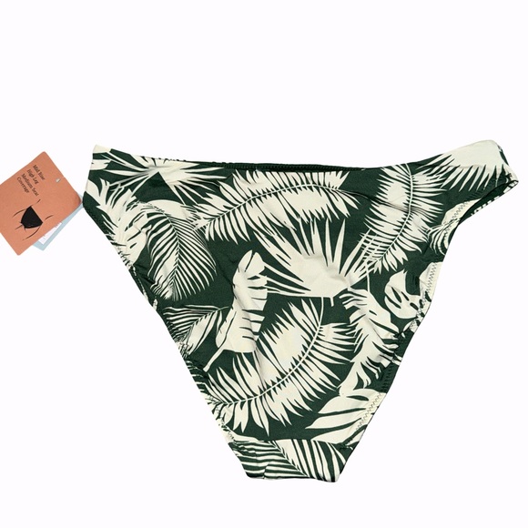 Shade & Shore Women’s Bikini Bottom Mid Rise High Leg
Reversible 
M (8-10)
NWT - Picture 5 of 8